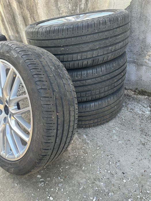 Vând jante originale Audi Q5 255/45/20 cu anvelope de vara în stare perfectă