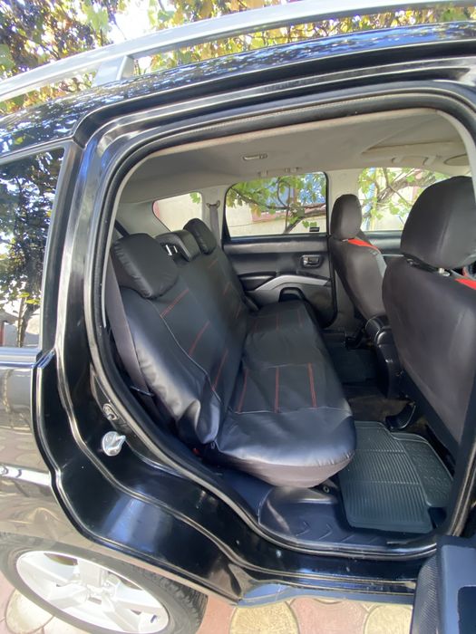 mithubisi outlander an 2007 motor 2000 cutie manuala 6 trepte 7 locuri 4x4 din buton