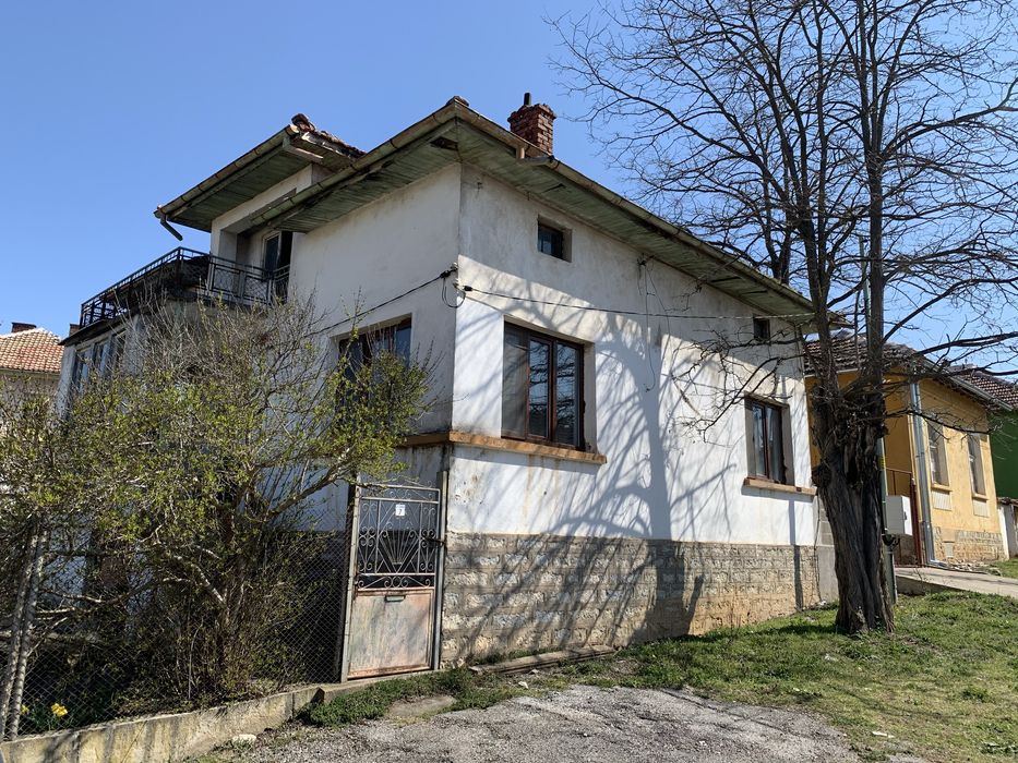 Продава се Къща в с. Чирен, Област Враца - 71 кв.м за 611 €/кв.м - Снимка #1