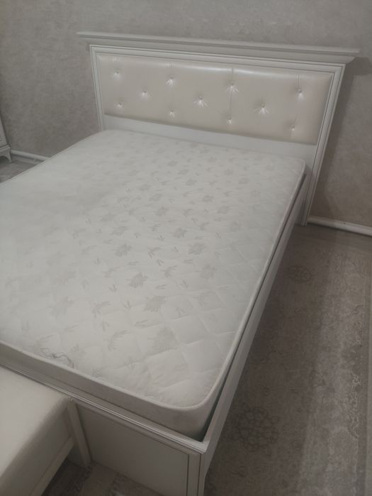 В продаже 2х спальная кровать