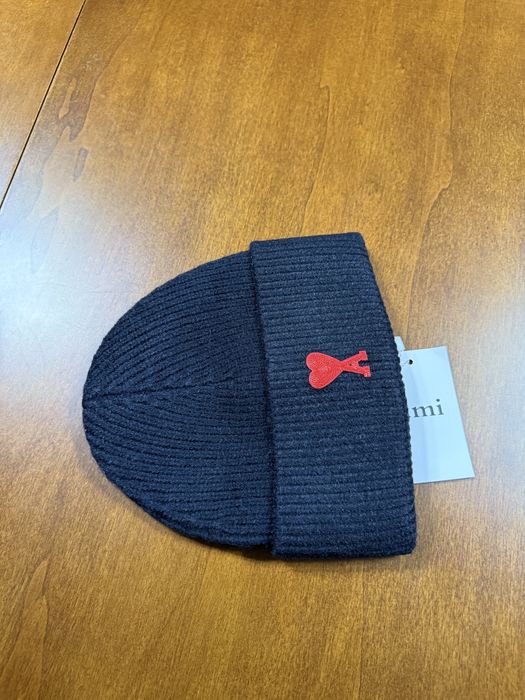 Caciula Fes Ami Paris noua/new unisex