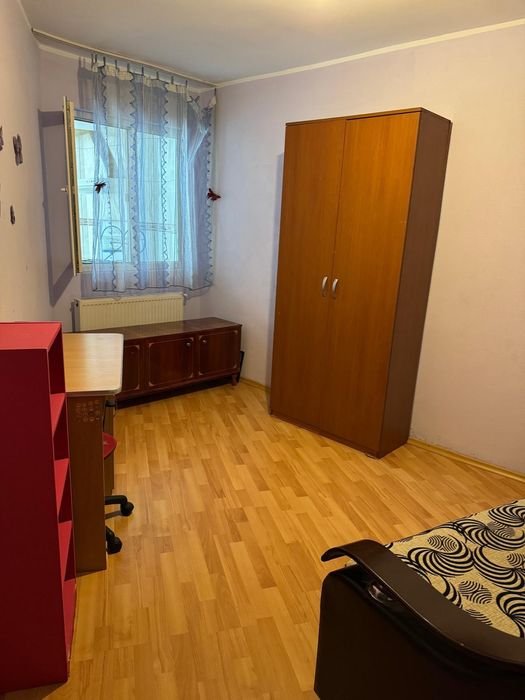 Închiriez apartament 2 camere, micro 13B