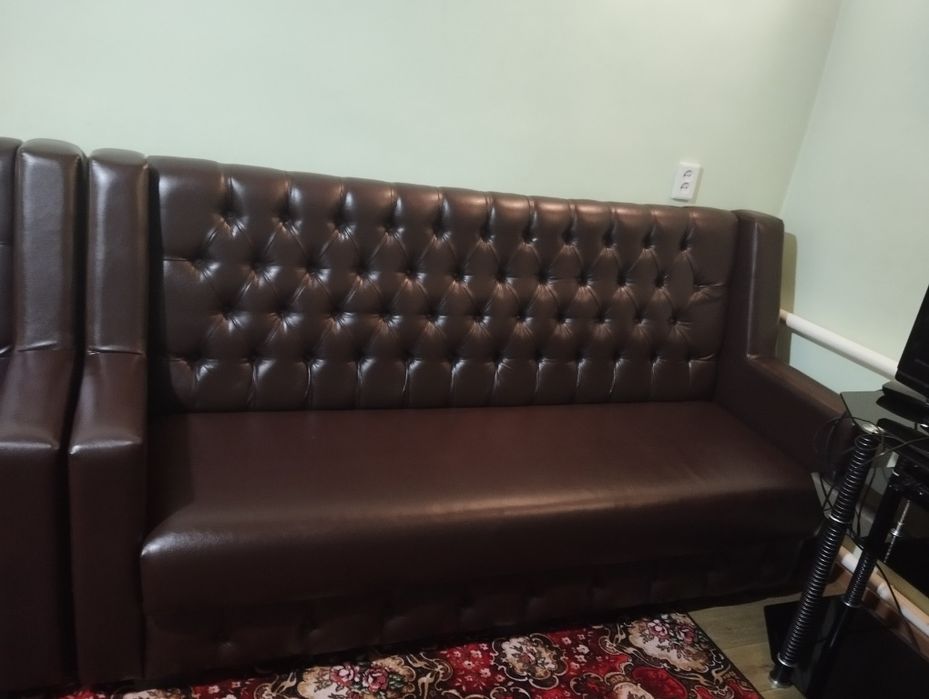 Кожаные диваны 2 шт