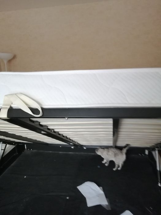 Продаю двухспальную кровать