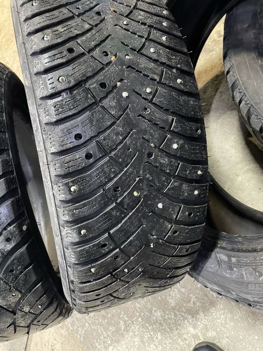 Продам зимние шины б/у