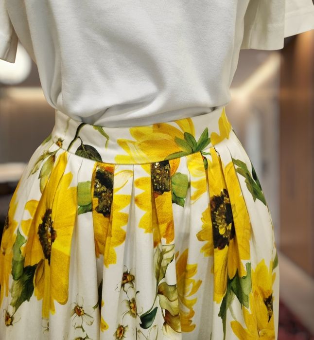 Fusta midi floarea soarelui Hallhuber