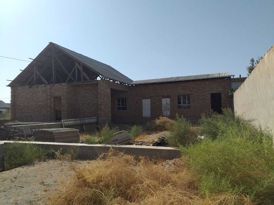 Ximiya (Uchqizil) yarim tayyor uy darhol sotiladi