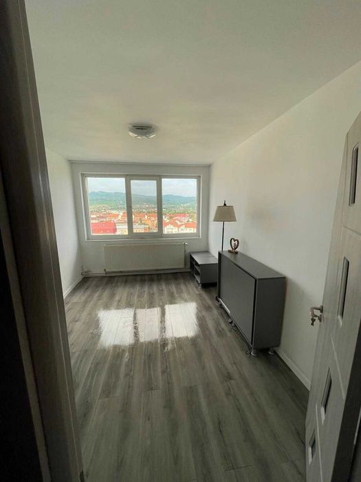 Apartament de închiriat