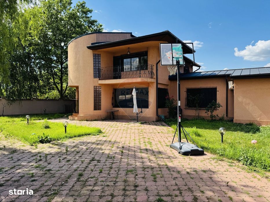 Casă de închiriat | 4 camere | Teren 530 mp | Otopeni