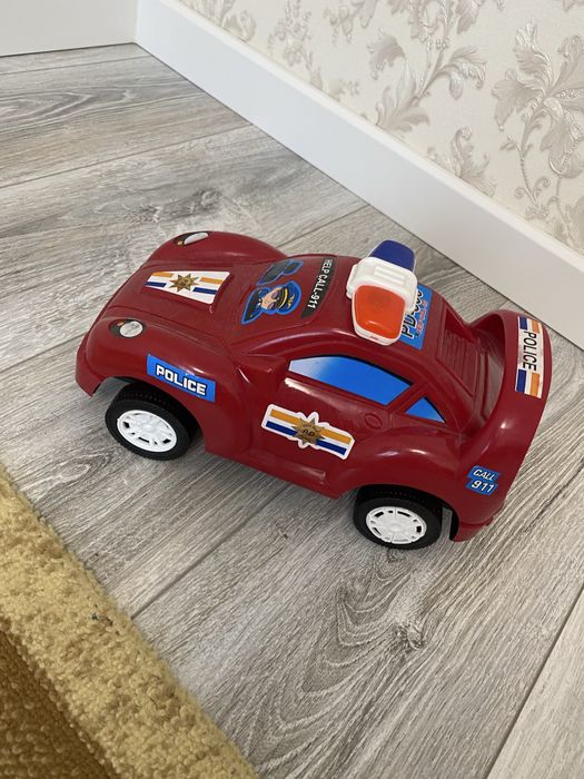 Машина игрушка продам