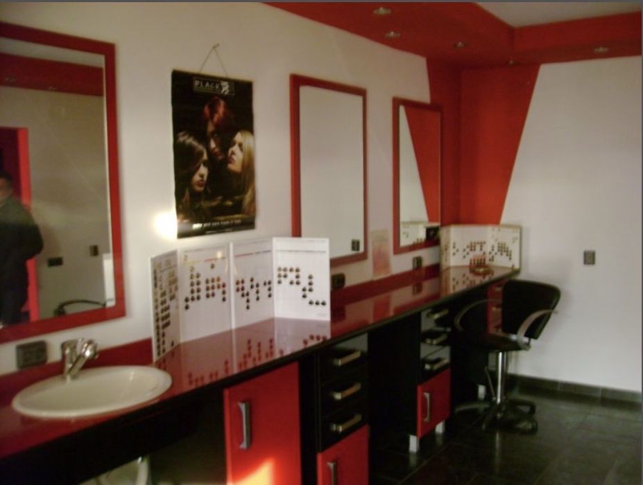 Mobila salon de infrumusetare