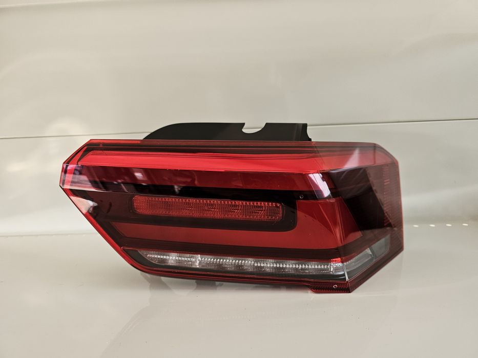 Stop / Lampa dreapta Full Led VW ID3 cod : 10A 945 096 B