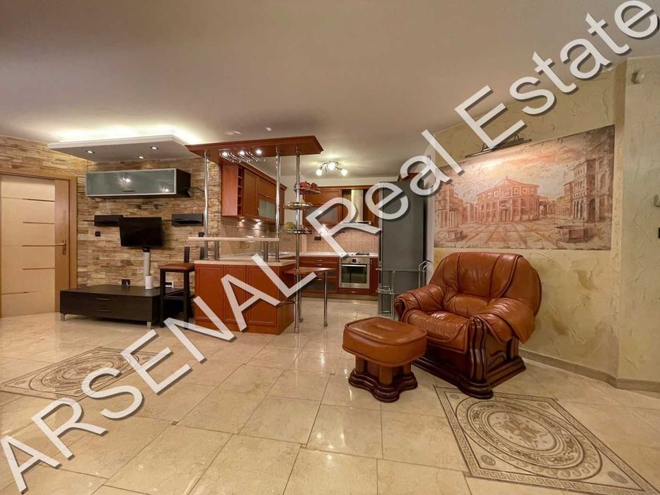 Дава се под наем Тристаен апартамент в София, Павлово - 135 кв.м за 1400 € - Снимка #3