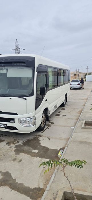 Автобус Тойота Костра