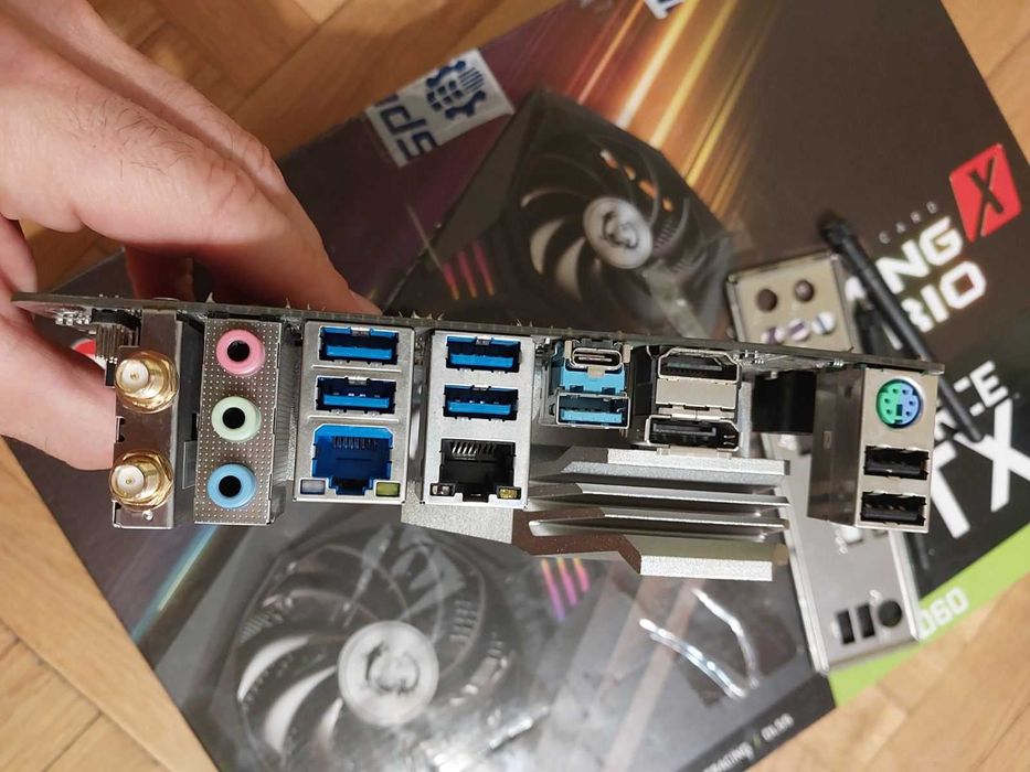 Intel Core i5 10400 + AsRock H470M-ITX/AC Wi-Fi
