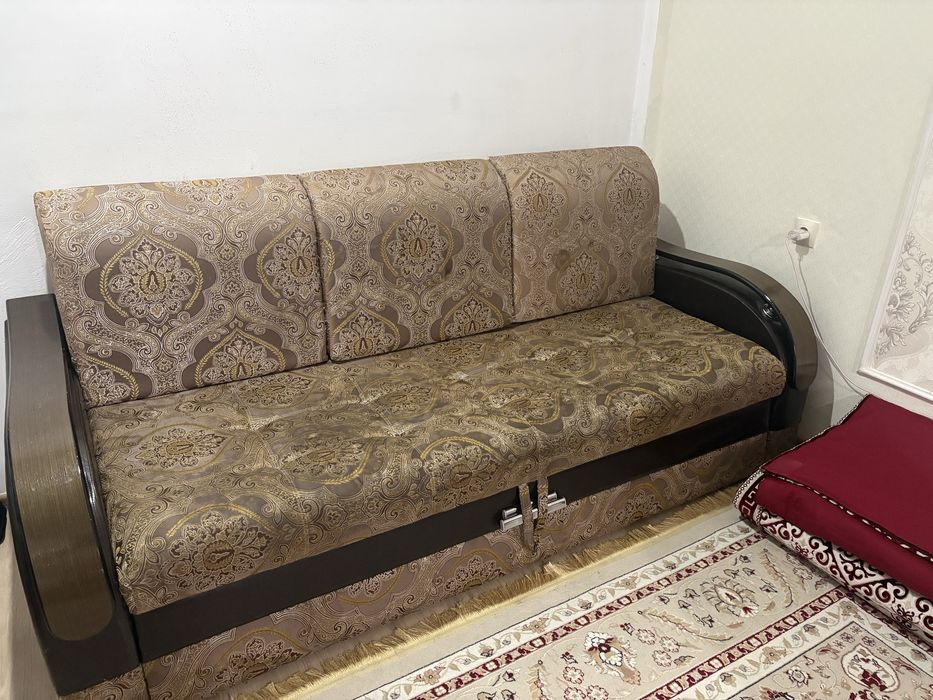 Продам      Диван