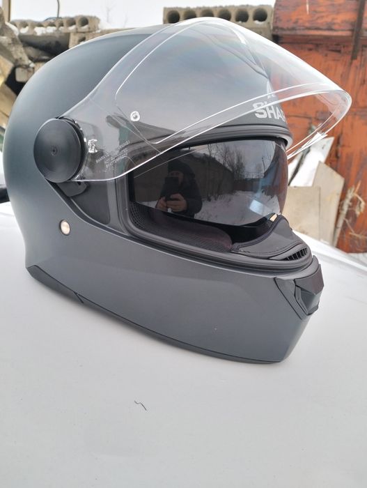 Продам мотошлем шарк