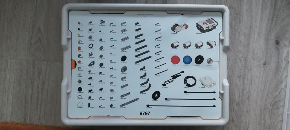 LEGO MINDSTORMS Education Base Set (9797)