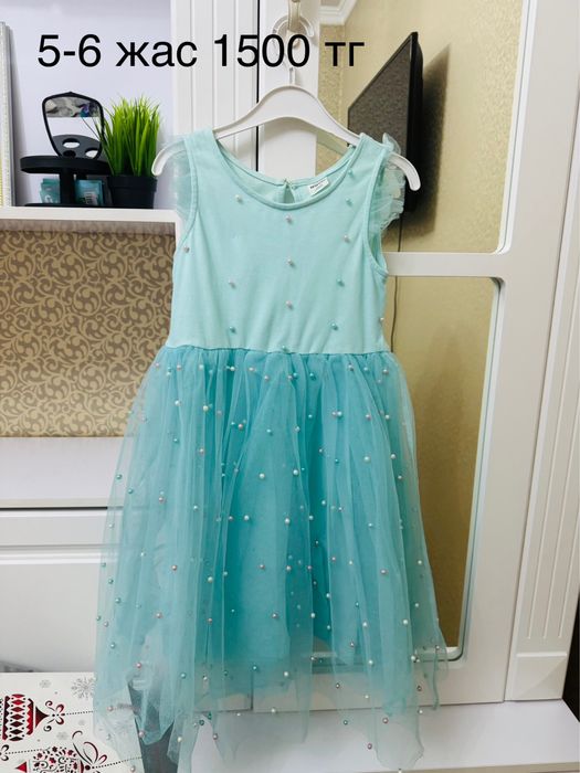 Нарядные платья для девочек