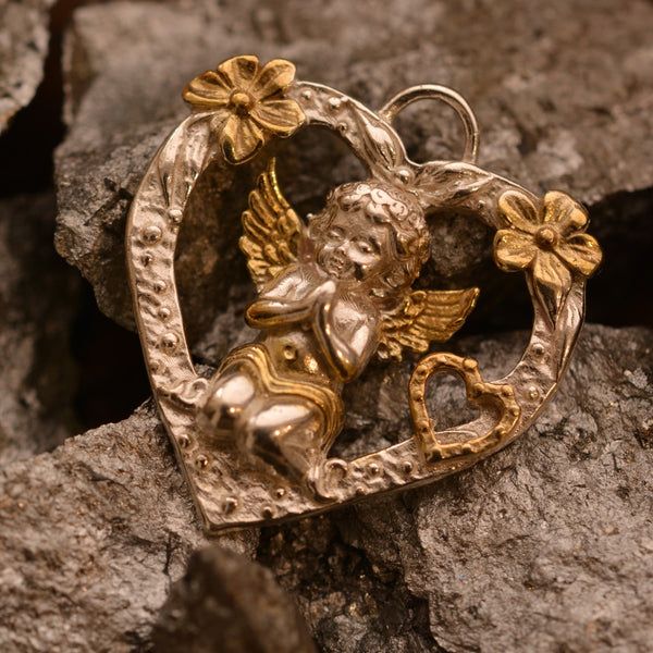 Сребърен медальон 925 „Ангел в сърце“ | Талисман за любов и закрила