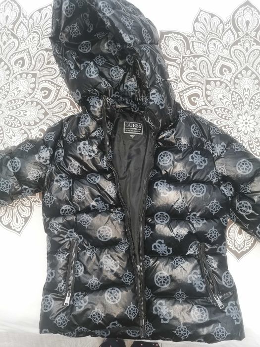 Детско зимно яке Guess
