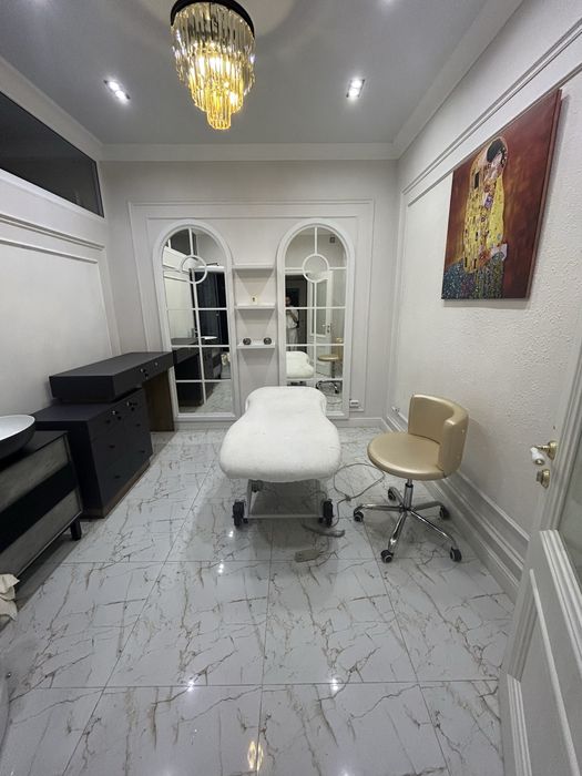 Ищу напарницу в кабинет