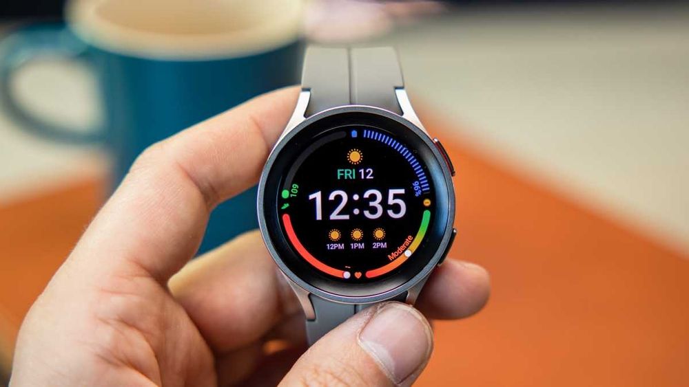 Смарт часовник - Galaxy Watch 5 Pro