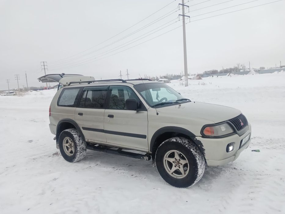 Продам машину срочно