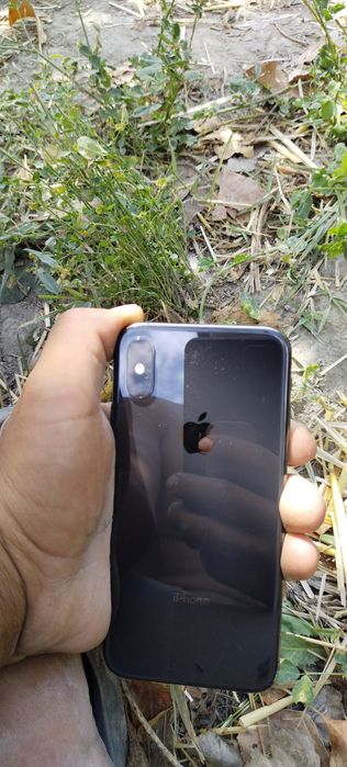 iPhone Xs qorasi