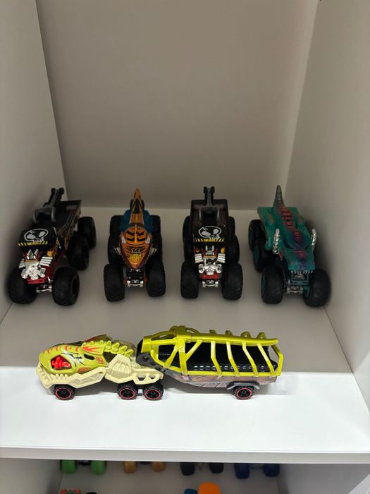 Комплект игрушек Монстер-трак 38 шт