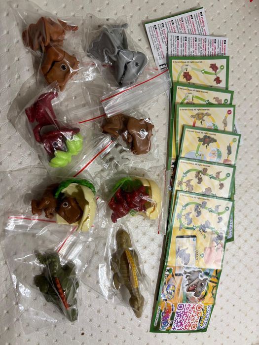 Продаю киндер игрушки