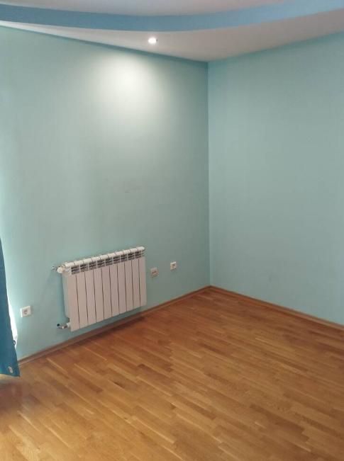 Дава се под наем Тристаен апартамент в Пловдив, Център - 103 кв.м за 650 € - Снимка #3
