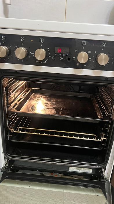 Продам плиту  Haier