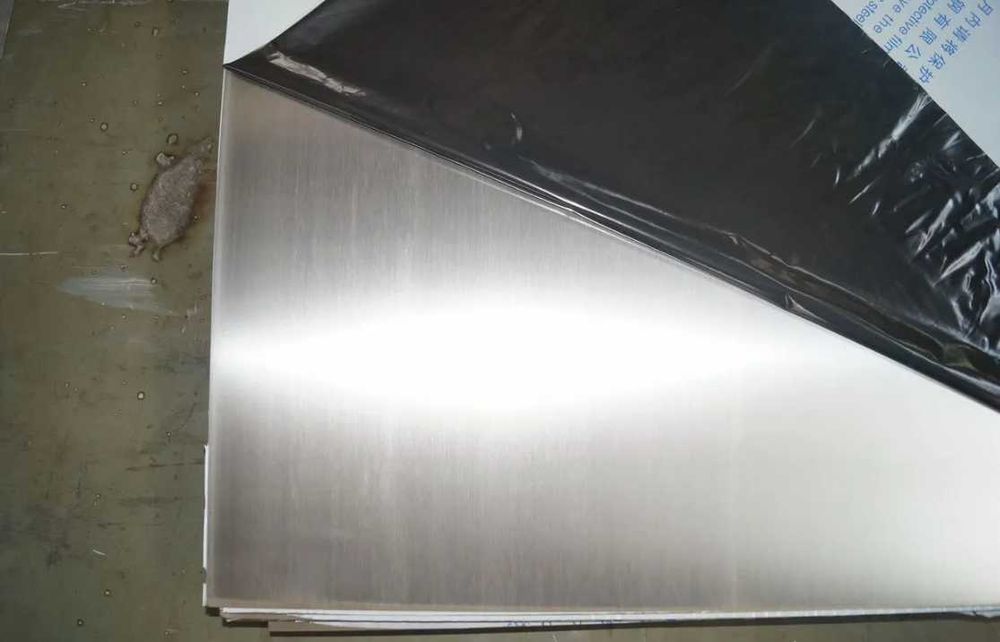 Листы нержавеющие  (новые)