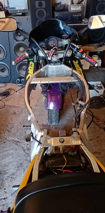 Honda cbr 900rr sc33