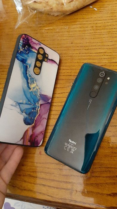 Сотовый телефон,  в отличном состоянии. Нет сколов нигде.