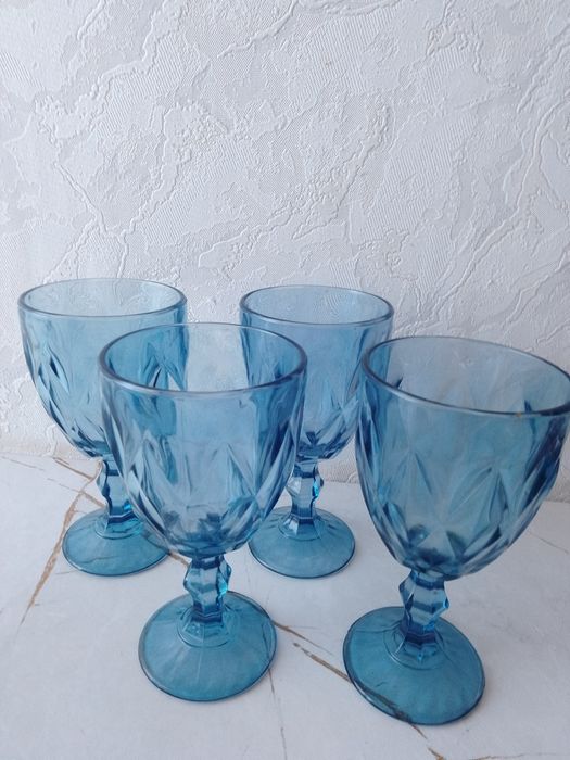 Продам Фужеры новые