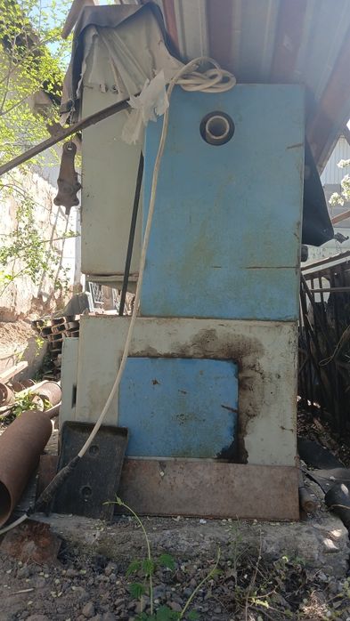 Токарный станок .