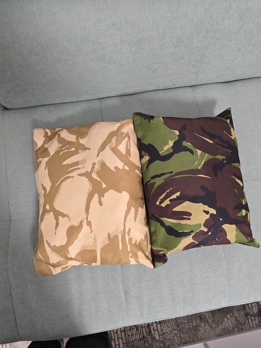 Costume militare impotriva intemperiilor