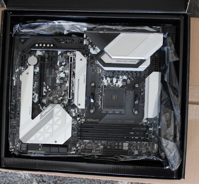 Asrock - B550 Steel Legend + Ryzen 7 5700X3D 8 Cores (4.1GHz) AM4