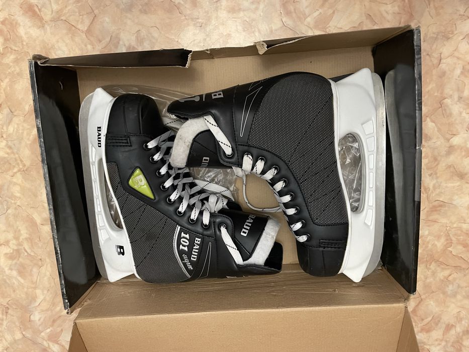 Коньки хокейные Baud