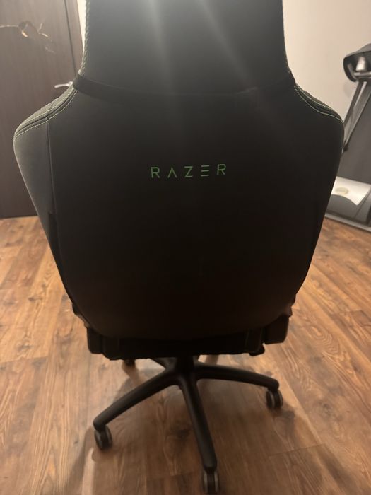 Scaun razer cu suport lombar reglabil