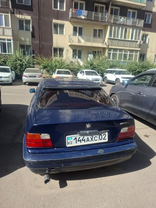 Продам бмв е36..
