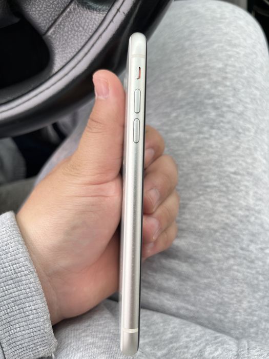 Iphone 11 продается