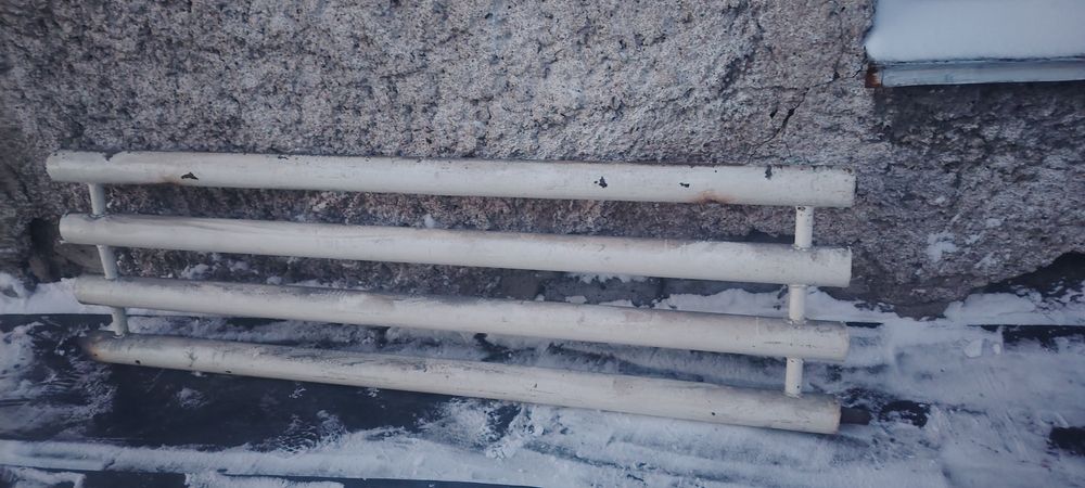 Продам б/у регистр батарея