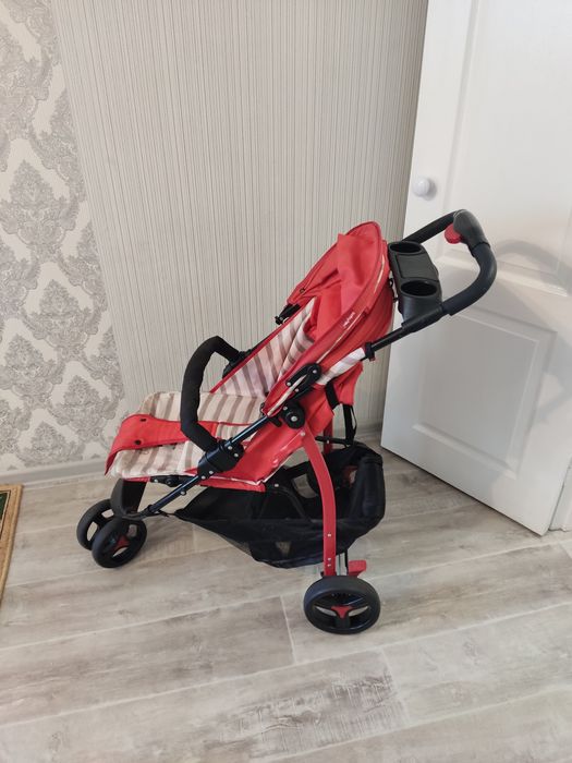 Детская коляска качественная