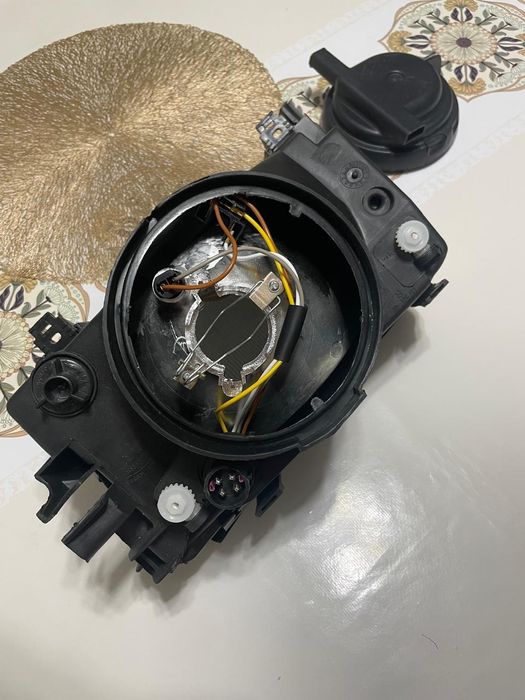 Продам фару на ауди