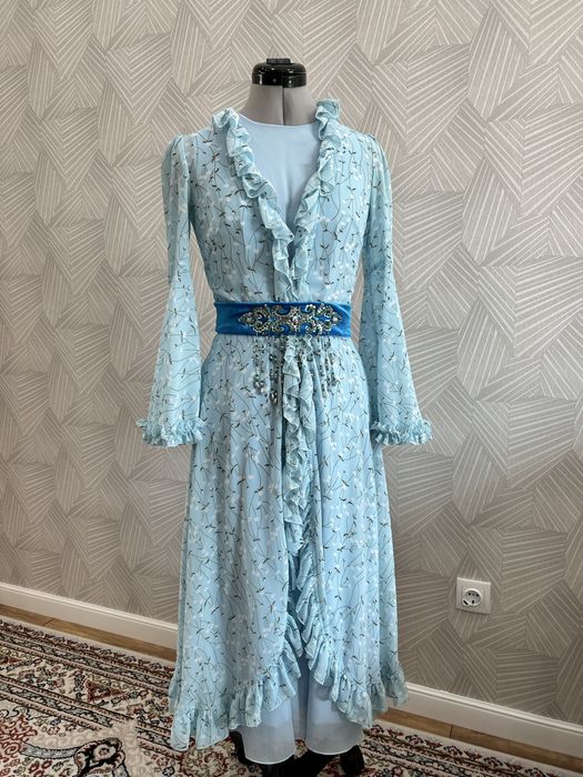 Көйлек накидкасымен сатылады