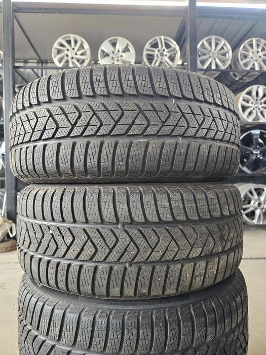 4 Броя 225/50/17 Pirelli 2x7mm 2x6,5mm