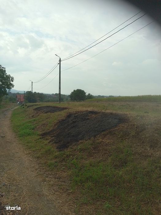 Teren intravilan de vanzare